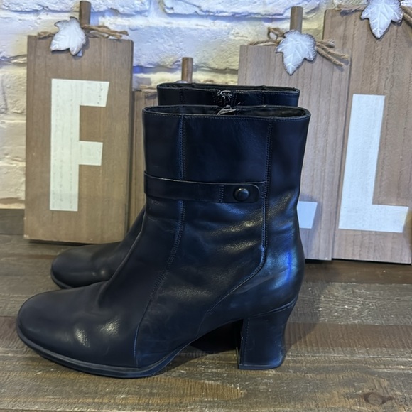 Clark’s Leather boots - Picture 2 of 6